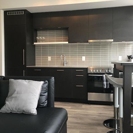 Toronto Metropolitan University-Daphne Cockwell Complex Residence Extérieur photo