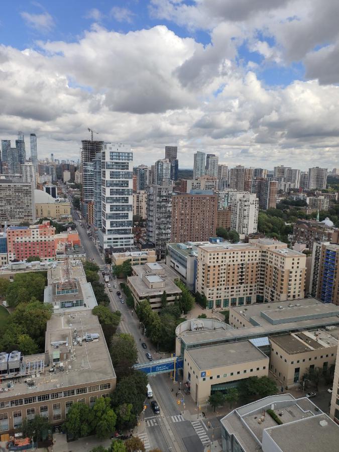 Toronto Metropolitan University-Daphne Cockwell Complex Residence Extérieur photo