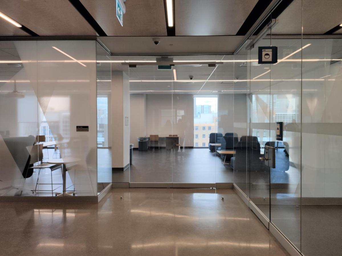 Toronto Metropolitan University-Daphne Cockwell Complex Residence Extérieur photo
