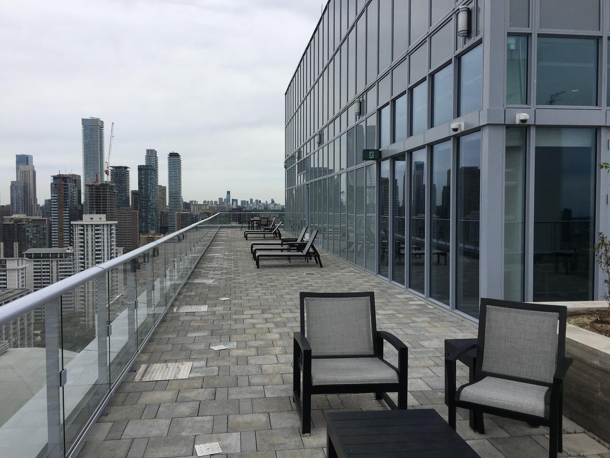 Toronto Metropolitan University-Daphne Cockwell Complex Residence Extérieur photo