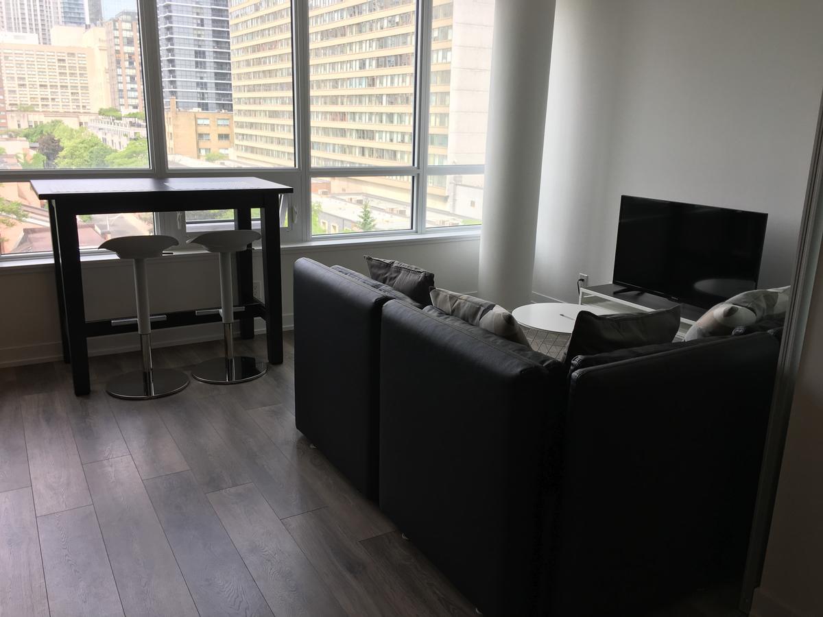 Toronto Metropolitan University-Daphne Cockwell Complex Residence Extérieur photo