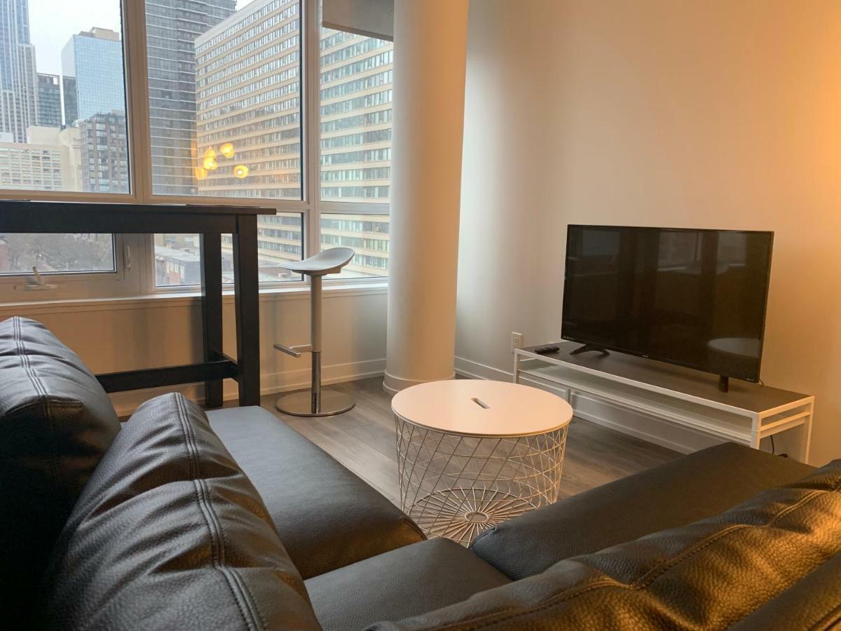 Toronto Metropolitan University-Daphne Cockwell Complex Residence Extérieur photo