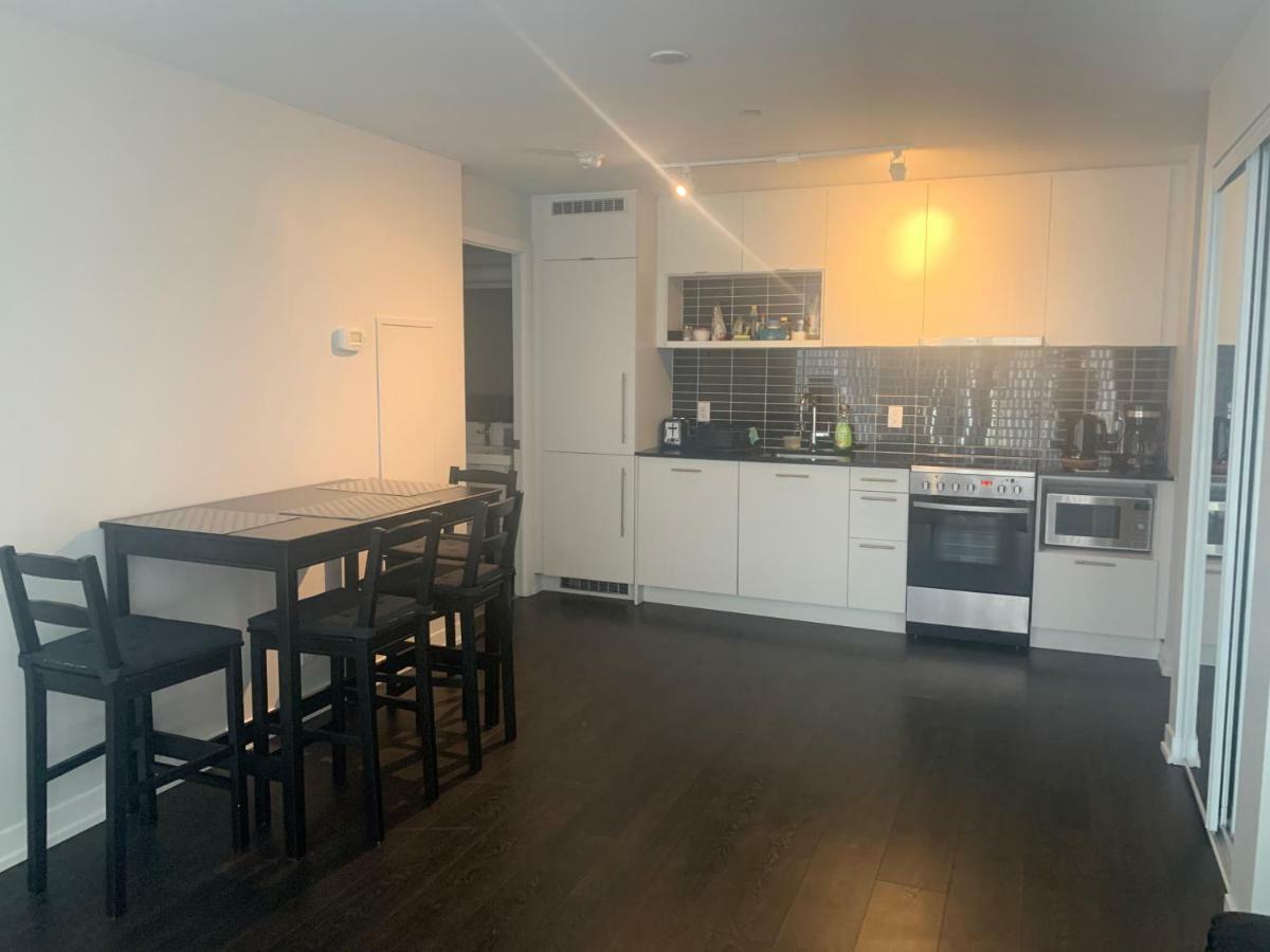 Toronto Metropolitan University-Daphne Cockwell Complex Residence Extérieur photo