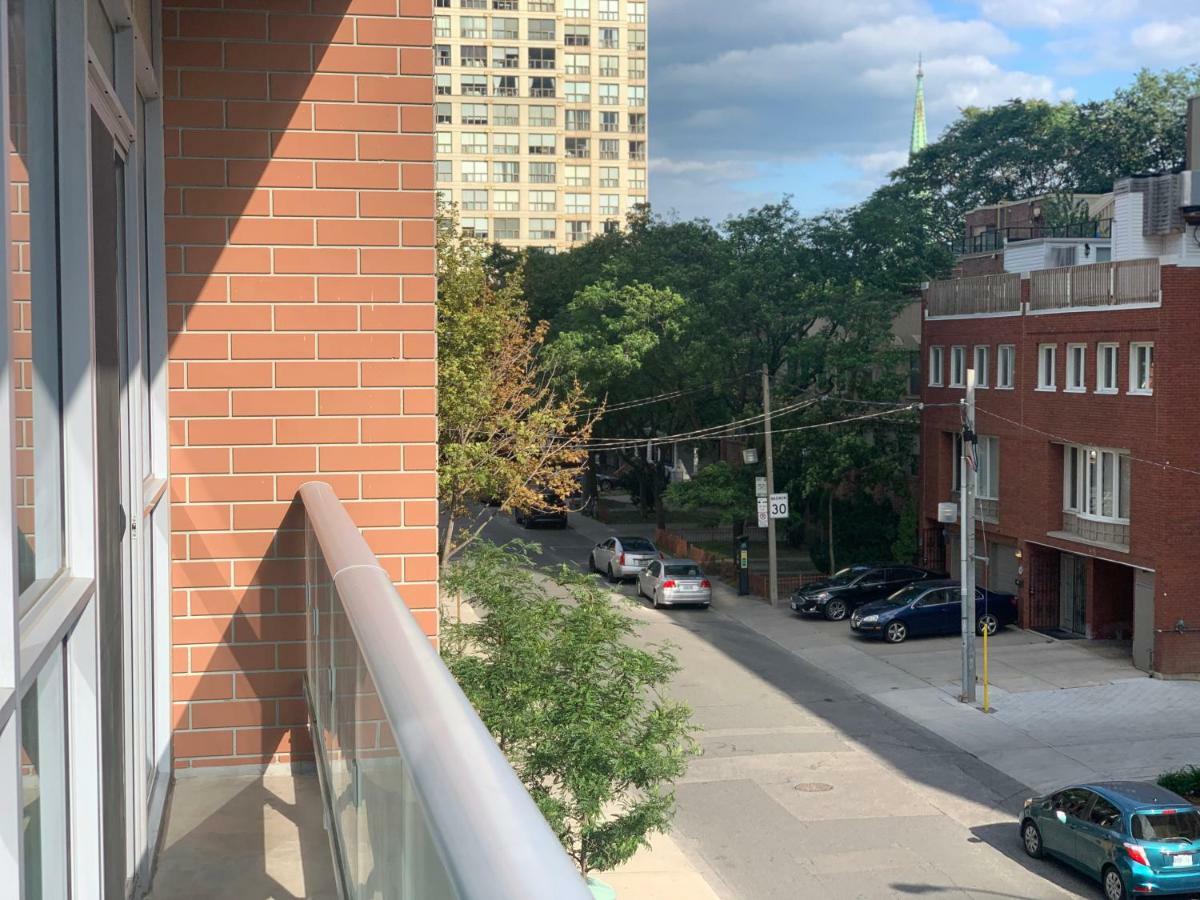 Toronto Metropolitan University-Daphne Cockwell Complex Residence Extérieur photo